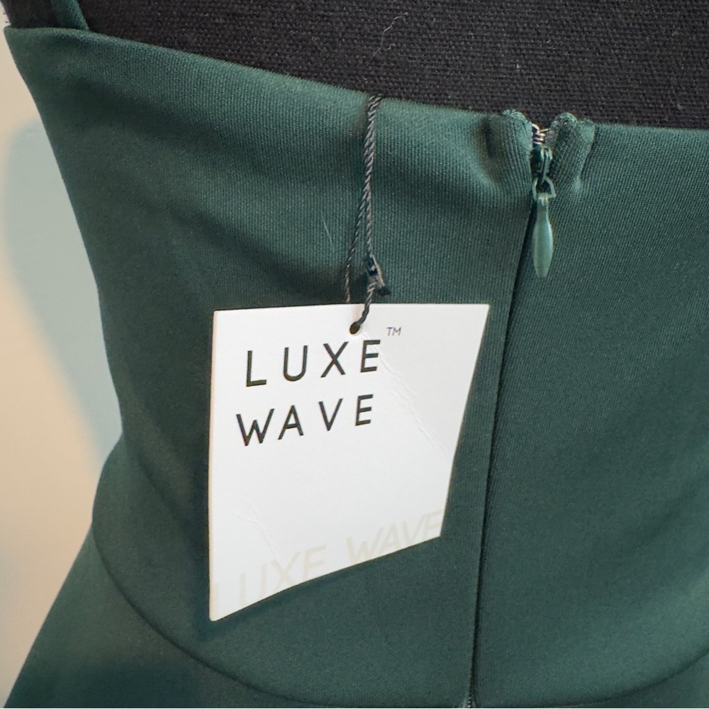 Lux Wave NWT Emerald Green High Low Dress S - Picture 11 of 16